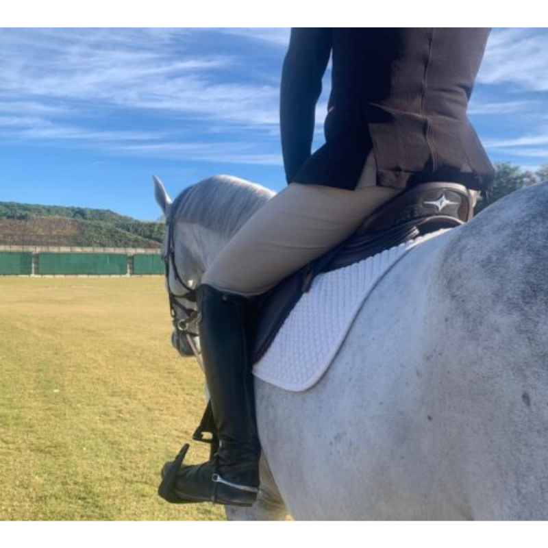 Levitar Jumping Saddles