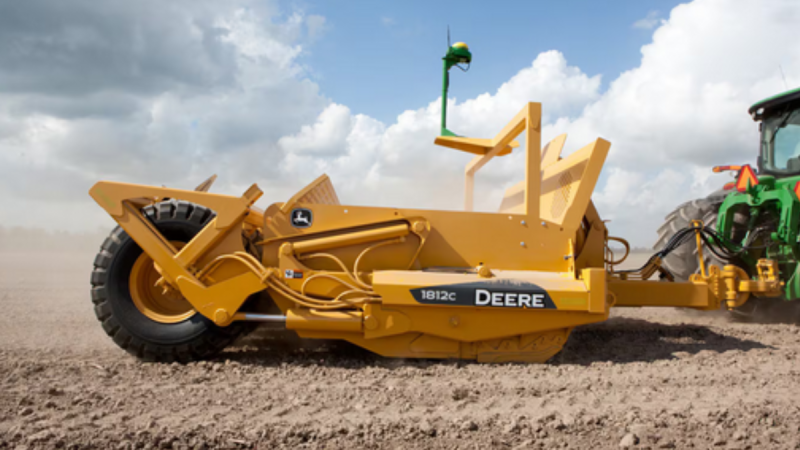 Scraper Tractor