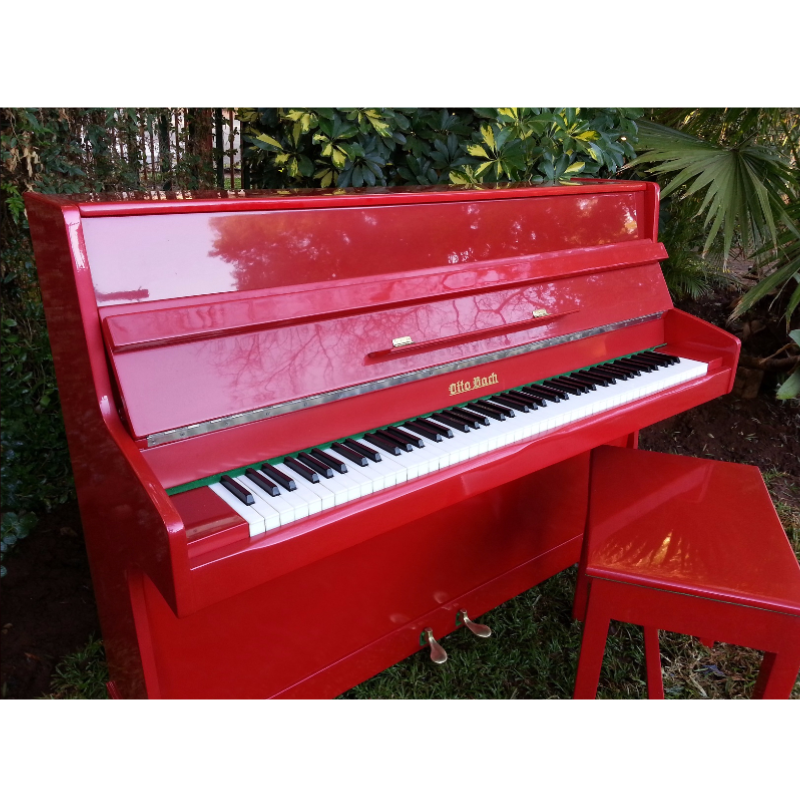 Red Piano