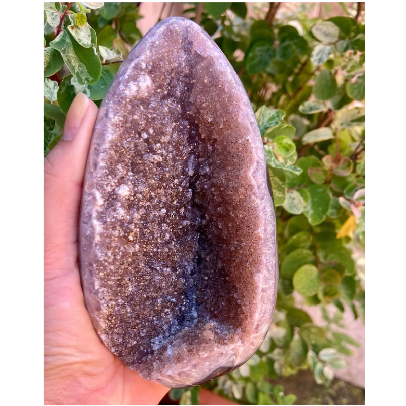 Geodes and Crystal Eggs